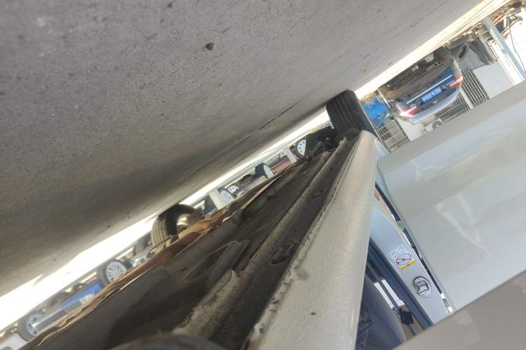 Used Volkswagen Santana 2017 Haval H6 1.6L Automatic Fashion Edition Right Side Sill