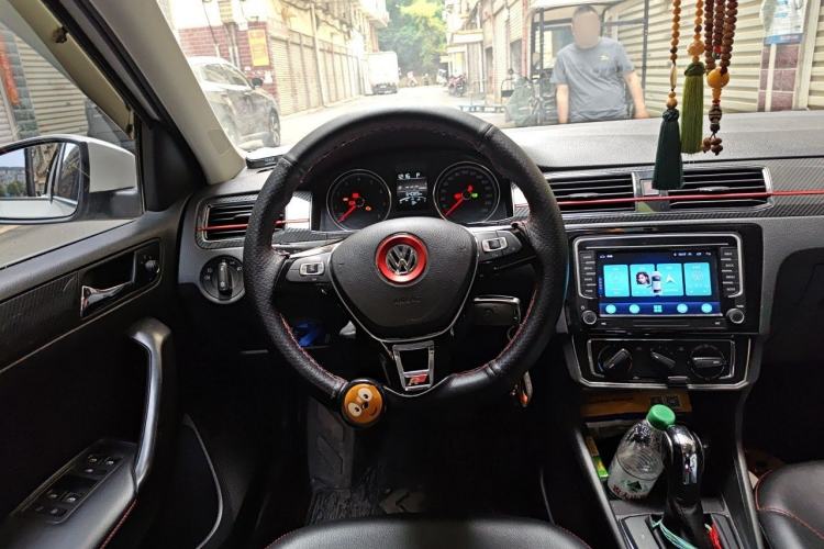 Used Volkswagen Santana 2017 Haval H9 1.6L Automatic Comfort Edition Steering Wheel