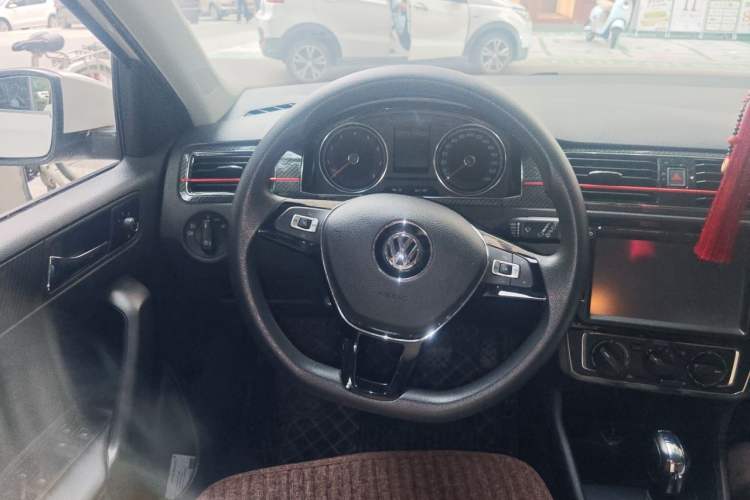 Used Volkswagen Santana 2017 Haval H9 1.6L Automatic Comfort Edition Steering Wheel