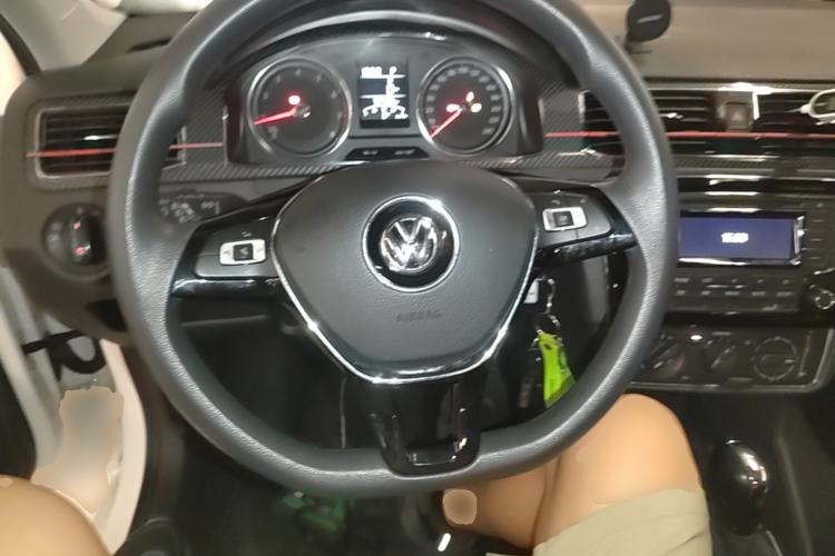 Used Volkswagen Santana 2017 Haval H9 1.6L Automatic Comfort Edition Steering Wheel