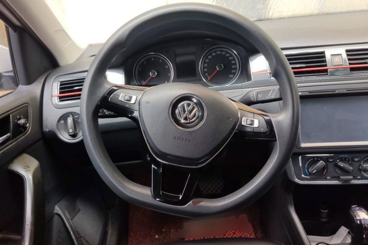 Used Volkswagen Santana 2017 Haval H9 1.6L Automatic Comfort Edition Steering Wheel