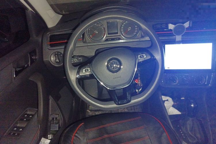 Used Volkswagen Santana 2017 Haval H9 1.6L Automatic Comfort Edition Steering Wheel
