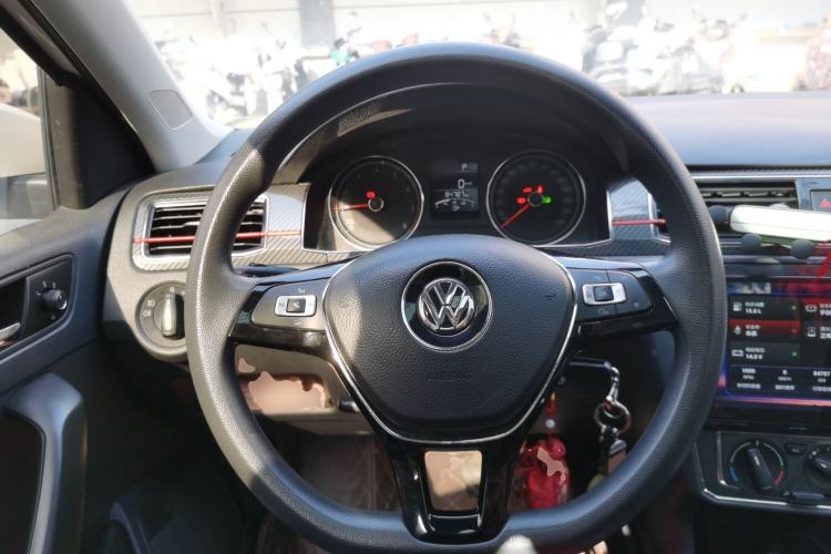Used Volkswagen Santana 2017 Haval H9 1.6L Automatic Comfort Edition Steering Wheel
