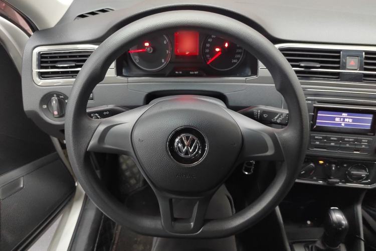 Used Volkswagen Santana 2017 Haval H6 1.6L Automatic Fashion Edition Steering Wheel