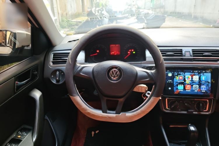 Used Volkswagen Santana 2017 Haval H6 1.6L Automatic Fashion Edition Steering Wheel