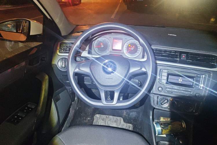 Used Volkswagen Santana 2017 Haval H9 1.6L Manual Fashion Edition Steering Wheel