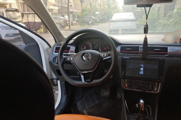 Used Volkswagen Santana 2017 Haval H9 1.6L Automatic Comfort Edition Steering Wheel