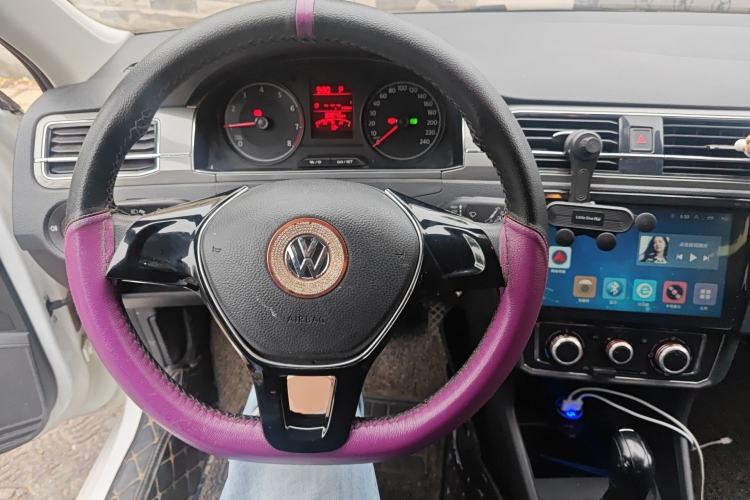 Used Volkswagen Santana 2017 Haval H6 1.6L Automatic Fashion Edition Steering Wheel