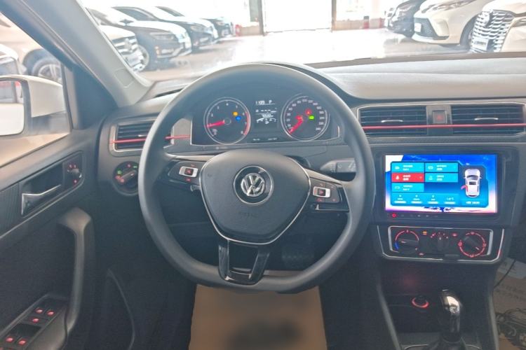 Used Volkswagen Santana 2017 Haval H9 1.6L Automatic Comfort Edition Steering Wheel
