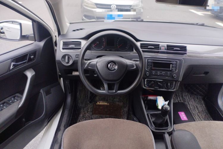 Used Volkswagen Santana 2017 HaoNa 1.4L Manual Fashion Edition Steering Wheel