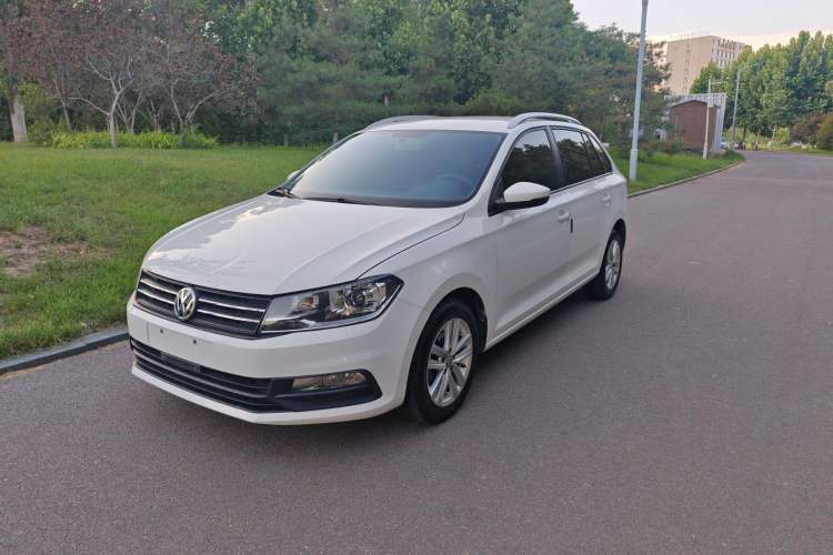 Used Volkswagen Santana 2017 Haval H9 1.6L Manual Fashion Edition Guazi used car, China used car export, Used car for sale, Used cars, Cheapest cars for sale