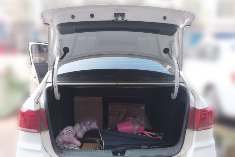 Used Volkswagen Santana 2017 HaoNa 1.4L Manual Fashion Edition Trunk