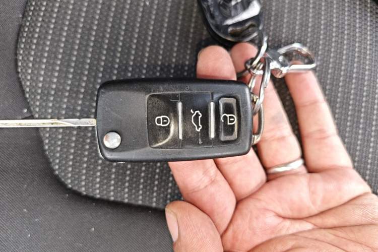 Used Volkswagen Santana 2017 HaoNa 1.4L Manual Fashion Edition Vehicle Key