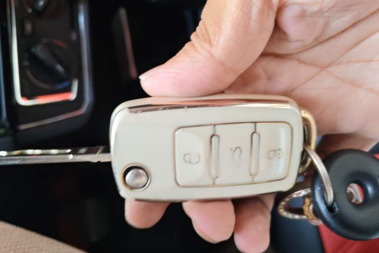 Used Volkswagen Santana 2017 Haval H6 1.6L Automatic Fashion Edition Vehicle Key