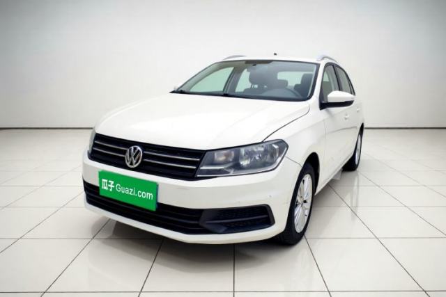Ojetý Volkswagen Santana 2017 HaoNa 1.4L Manual Fashion Edition