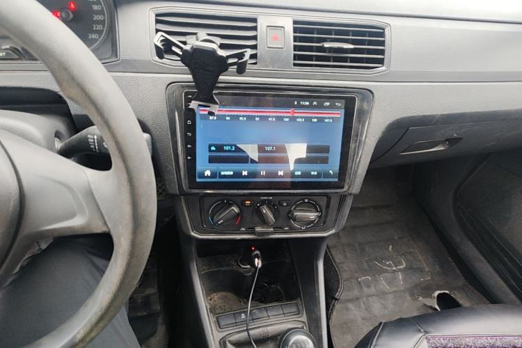 Used Volkswagen Santana 2018 1.5L Manual Fashion Edition Audio And AC Panel