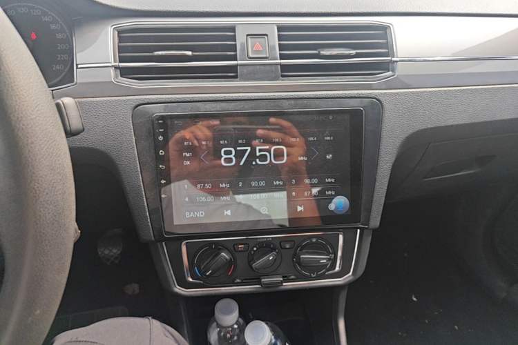 Used Volkswagen Santana 2018 1.5L Manual Comfort Edition Audio And AC Panel