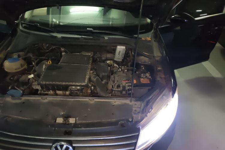 Used Volkswagen Santana 2018 1.5L Automatic Comfort Edition Engine Bay Left