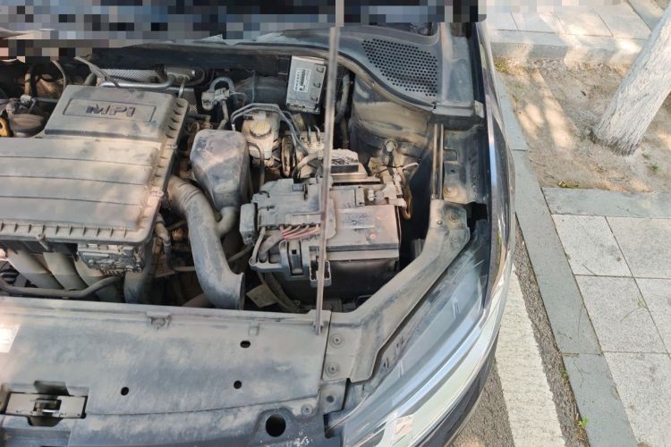 Used Volkswagen Santana 2018 1.5L Automatic Fashion Edition Engine Bay Left