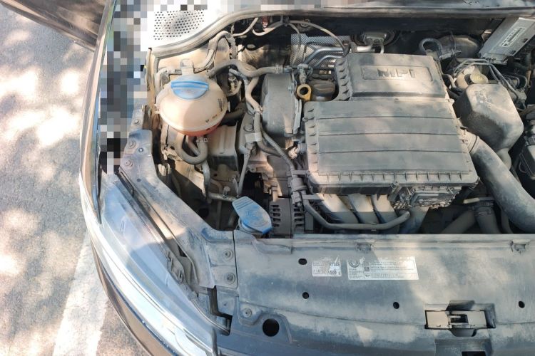 Used Volkswagen Santana 2018 1.5L Automatic Fashion Edition Engine Bay Right