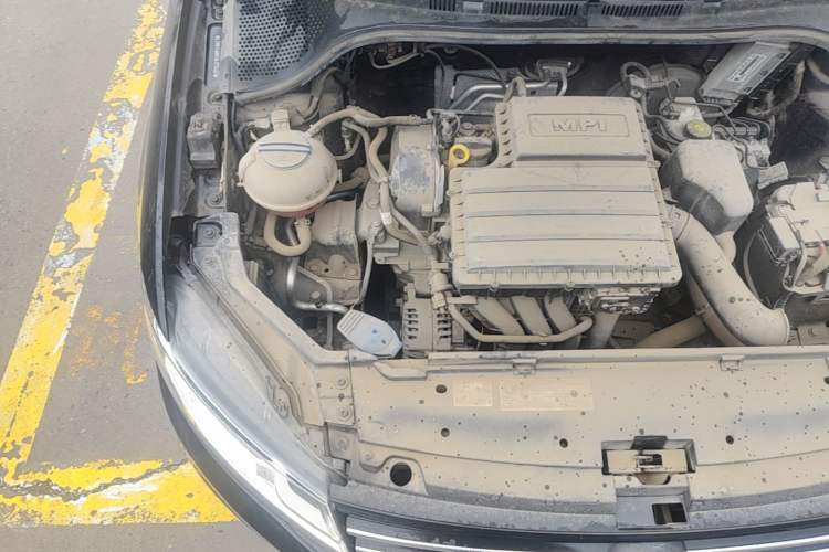 Used Volkswagen Santana 2018 1.5L Manual Fashion Edition Engine Bay Right