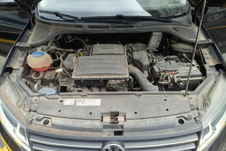 Used Volkswagen Santana 2018 1.5L Automatic Fashion Edition Engine Bay