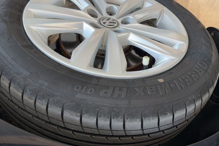 Used Volkswagen Santana 2018 1.5L Manual Comfort Edition Exterior 2