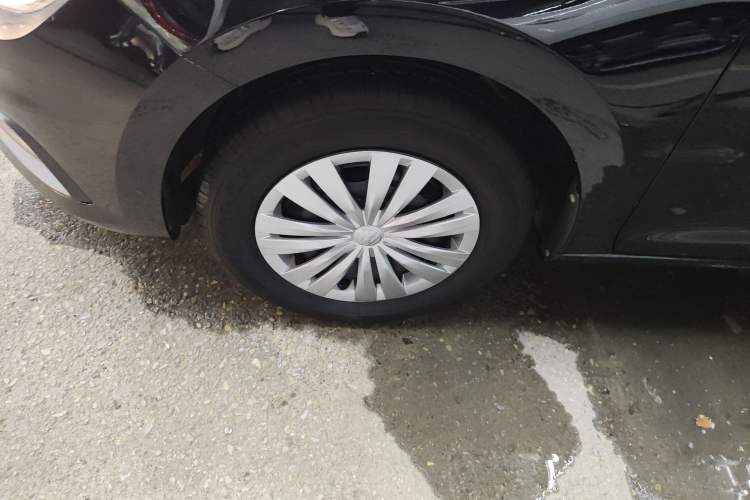 Used Volkswagen Santana 2018 1.5L Manual Fashion Edition Exterior 7