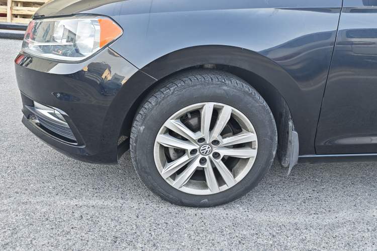 Used Volkswagen Santana 2018 1.5L Automatic Comfort Edition Exterior 7