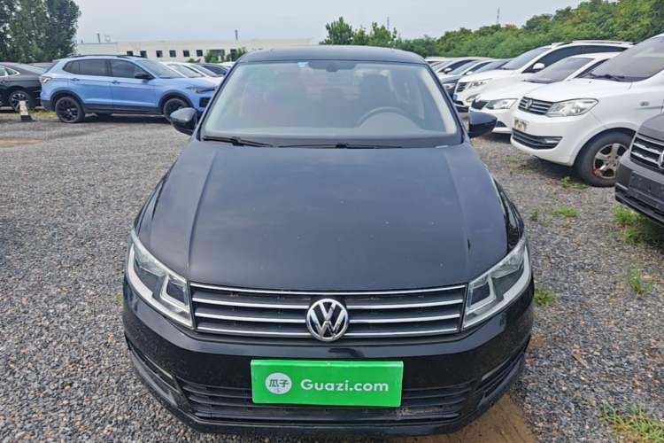 Used Volkswagen Santana 2018 1.5L Manual Comfort Edition Front