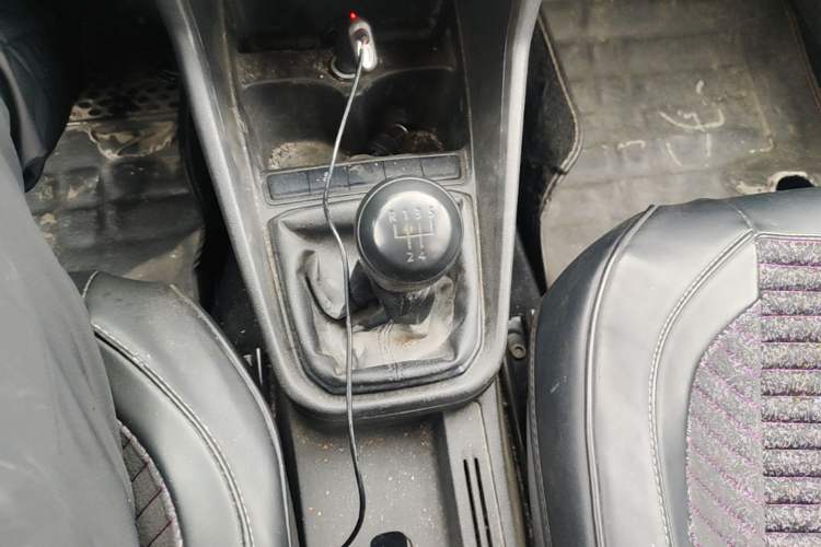 Used Volkswagen Santana 2018 1.5L Manual Fashion Edition Gear Lever
