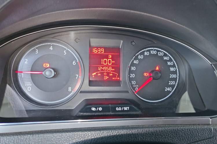 Used Volkswagen Santana 2018 1.5L Manual Comfort Edition Instrument Cluster