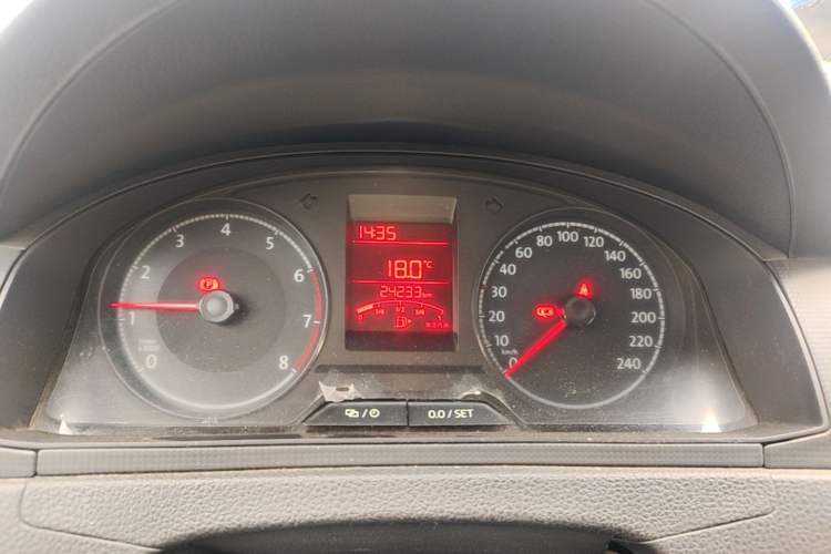 Used Volkswagen Santana 2018 1.5L Manual Fashion Edition Instrument Cluster
