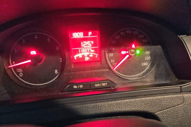 Used Volkswagen Santana 2018 1.5L Automatic Fashion Edition Odometer Close Up