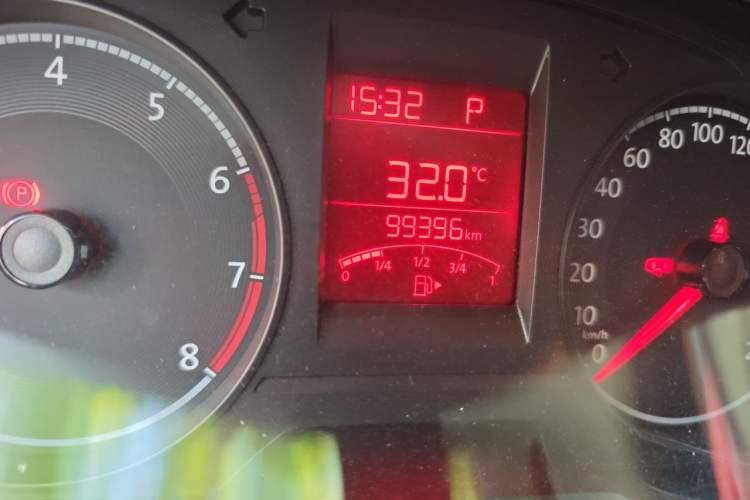 Used Volkswagen Santana 2018 1.5L Automatic Fashion Edition Odometer Close Up