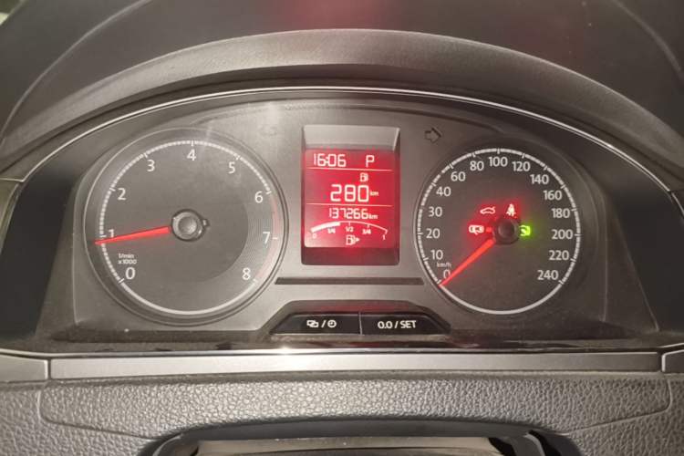 Used Volkswagen Santana 2018 1.5L Automatic Comfort Edition Odometer Close Up