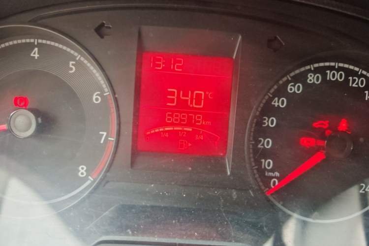 Used Volkswagen Santana 2018 1.5L Manual Fashion Edition Odometer Close Up