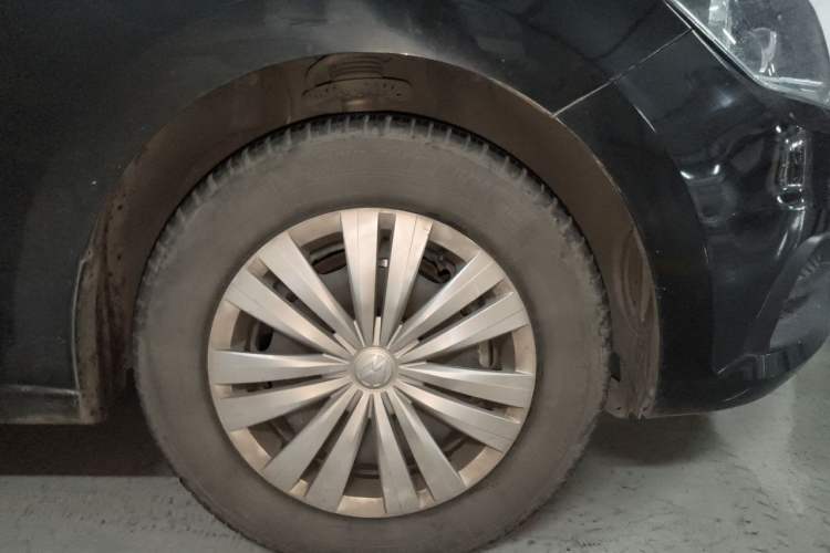 Used Volkswagen Santana 2018 1.5L Automatic Fashion Edition Right Front Wheel Hub