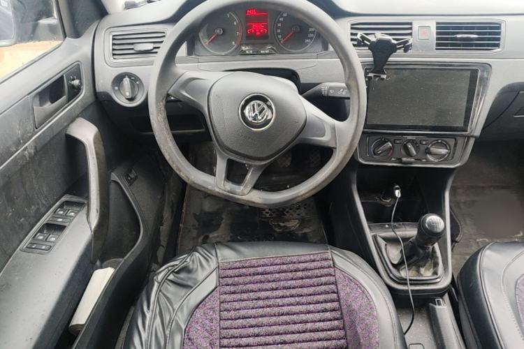 Used Volkswagen Santana 2018 1.5L Manual Fashion Edition Steering Wheel
