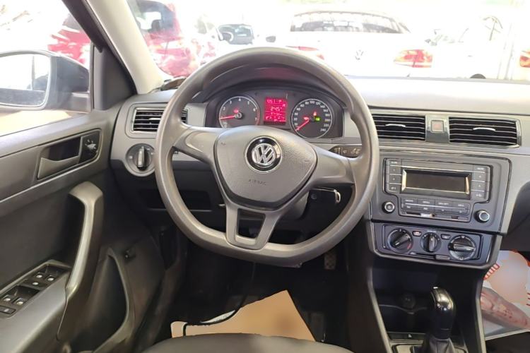 Used Volkswagen Santana 2018 1.5L Automatic Fashion Edition Steering Wheel