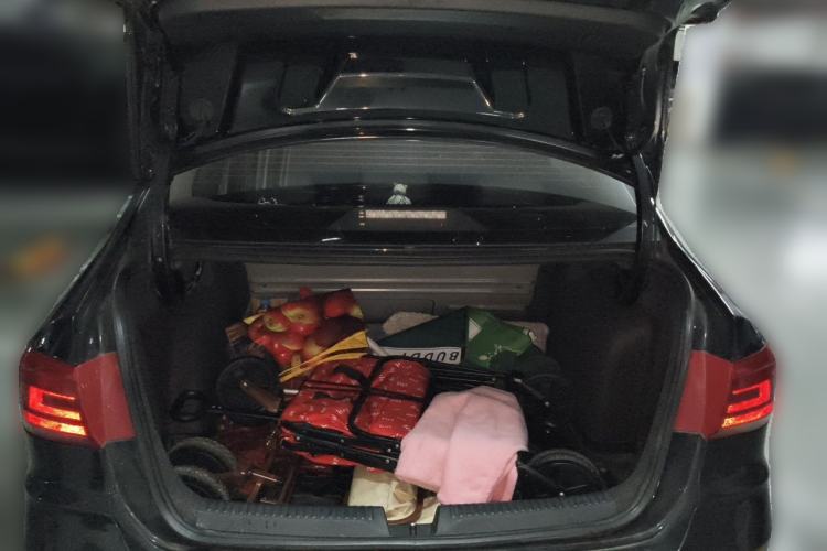 Used Volkswagen Santana 2018 1.5L Automatic Fashion Edition Trunk