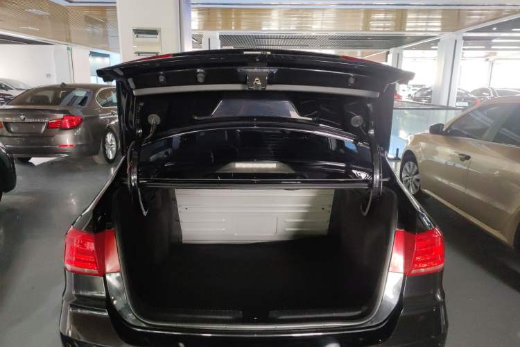Used Volkswagen Santana 2018 1.5L Manual Fashion Edition Trunk