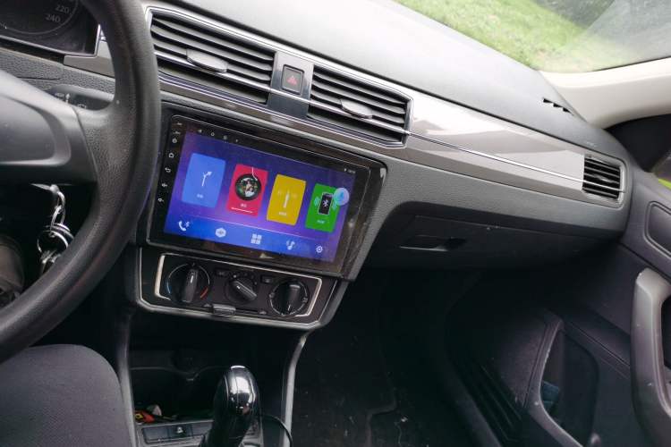 Used Volkswagen Santana 2018 Haval H6 1.5L Automatic Fashion Edition Audio And AC Panel