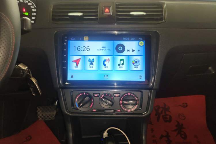 Used Volkswagen Santana 2018 1.5L Automatic Fashion Edition Audio And AC Panel