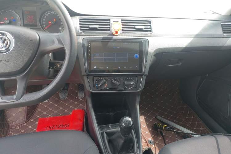 Used Volkswagen Santana 2018 1.5L Manual Fashion Edition Audio And AC Panel