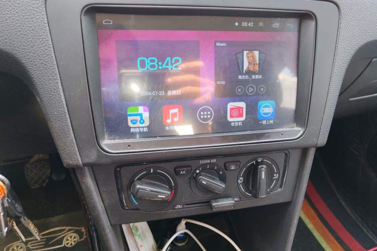 Used Volkswagen Santana 2018 1.5L Manual Fashion Edition Audio And AC Panel