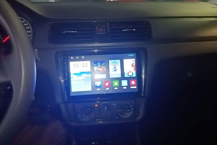 Used Volkswagen Santana 2018 1.5L Automatic Fashion Edition Audio And AC Panel