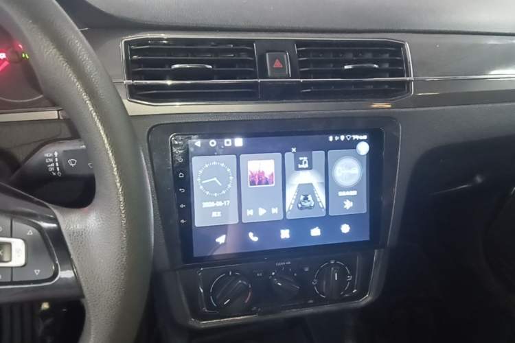Used Volkswagen Santana 2018 1.5L Automatic Comfort Edition Audio And AC Panel