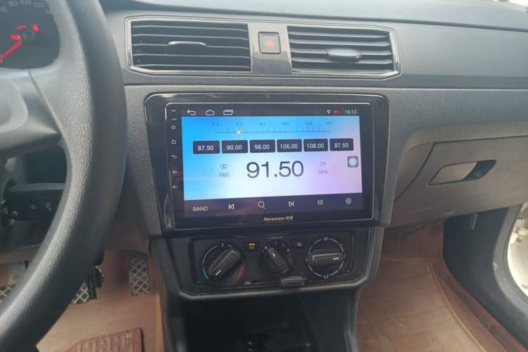 Used Volkswagen Santana 2018 1.5L Manual Fashion Edition Audio And AC Panel