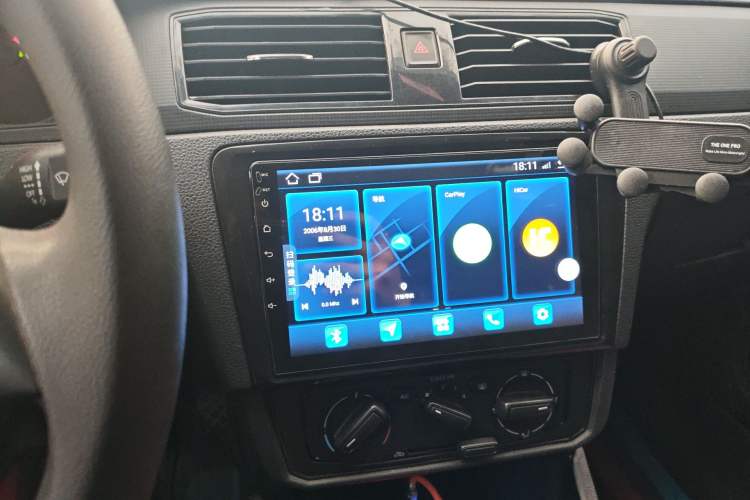 Used Volkswagen Santana 2018 1.5L Automatic Fashion Edition Audio And AC Panel